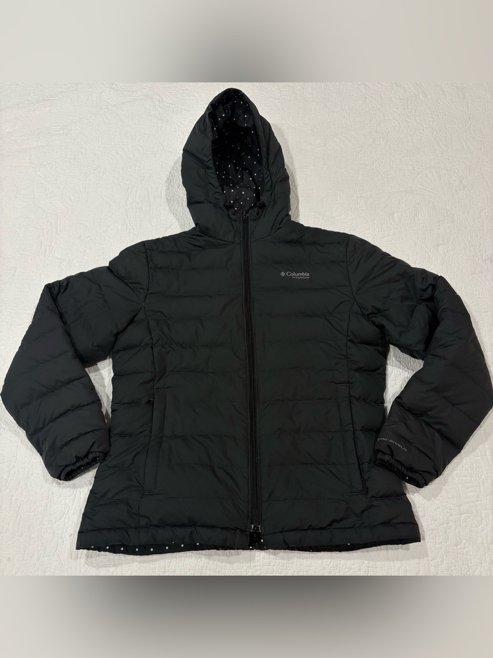 Columbia Titanium Omni Shield Down Puffer Jacket Sz M Reversible Black Polka Dot